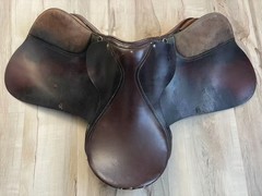 Granada Deep Seat All-Purpose English Saddle 17” Used Normal Wear With 2 Pads