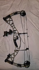 Hoyt Eclipse Compound Bow Left Handed package 23.5-25.5″ 40-50# in Realtree Edge