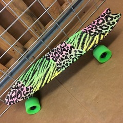 New Globe Bantam Graphics ST Rad Cat Complete Skateboard – 23in