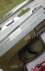 New Sealed Umarex XCP Airgun Pistol BB Kit, 2 CO2 Cartridges and 250 BBs
