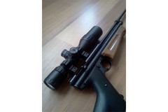 Crosman 1322 Air Pistol, Black .22