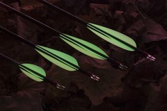 Glow-in-the-Dark archery vanes – 5 sizes, awesome styles! (36 ct)
