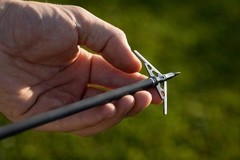 Rage Hypodermic 100 Grain Broadheads 3 Pack Razor Sharp Surgical Accuracy