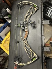 Hoyt Defiant Turbo 60-70 lbs , RH (USED)