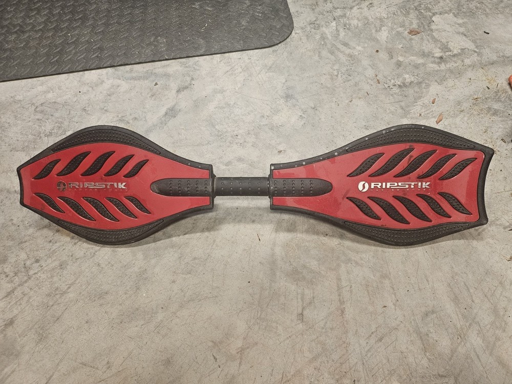 Razor RipStik Caster Board Red/Black Classic Waveboard 33’’.