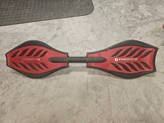 Razor RipStik Caster Board Red/Black Classic Waveboard 33’’.