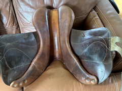 Used Devoucoux Chiberta – Size 17.5″ Monoflap brown popular Jumping Saddle