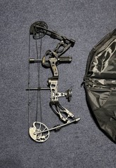 FULL Compound Bow Archery Set with Case, Arrows, Quiver, Rangefinder, more