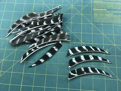 4″ Right Wing Shield Natural Barred Feather Fletching, 25Pk Archery