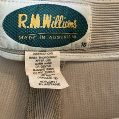 R.M. Williams Made in Australia Women’s Breeches Gray Beige Size 10 Knee Patch