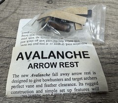 VTG Cavalier Avalanche Archery Bow Fall Away Arrow Rest Right Hand RH PSE Mount
