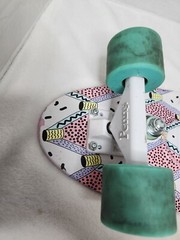 Penny Board 27″ Skateboard Pink Retro Fresh Prints Pattern White Green Australia