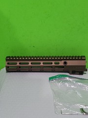 Mfour slot system mk16 style airsoft aeg 13.5in cnc aluminum tan fore end Logoed