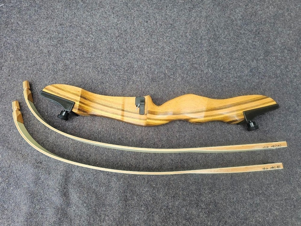 PSE Heritage Razorback Recurve bow RH 30# 62″