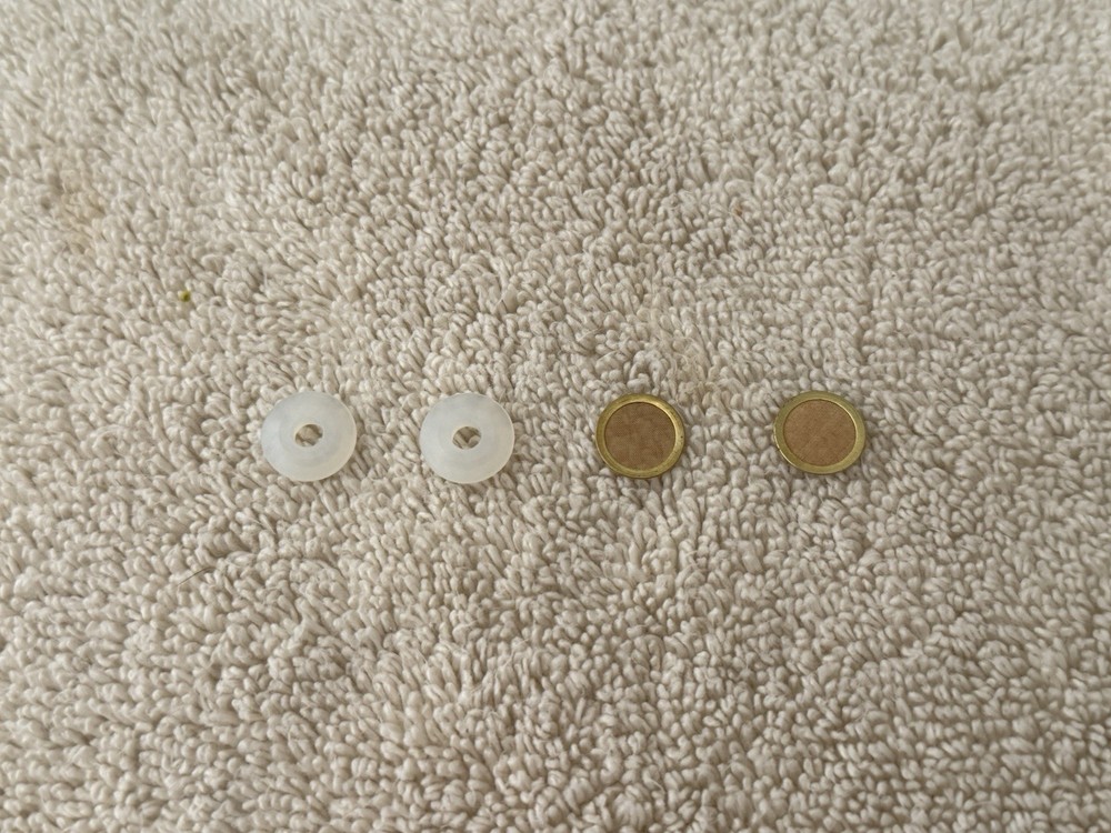 Crosman 357, 38T, 1600, Co2 Set of (2) Powerlet Seals and (2) Brass Screens