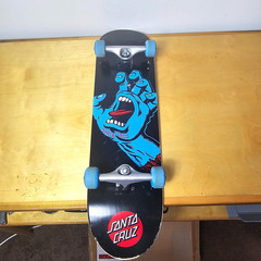 Santa Cruz Skateboard «Screaming Hand»