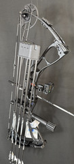 Elite Ember Compound Bow Black Right Hand 40LBS Full Setup New