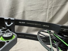 Mathews Halon 32 RH 70lb Compound Bow – (USED)