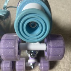 Roller Derby Pixie Women/youth Iridescent Blue Roller Skates Adj size 3-6