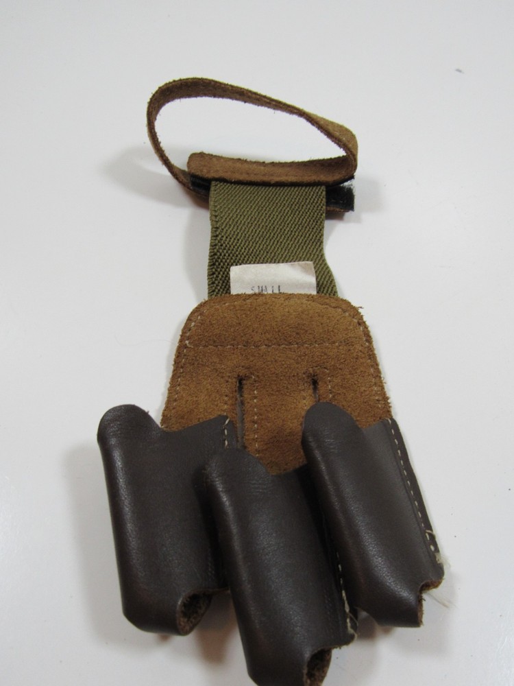 Neet Professional Leather Archery Glove Small Made In USA #A22