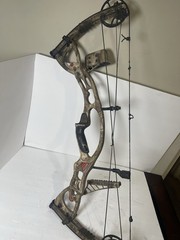 Hoyt Rampage XT Compound Bow 60-70 LBS