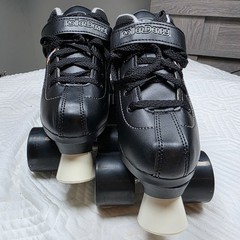 Roller Derby STR Seven Men’s Roller Skates Black Size 6 MPN 5070-8329 See below