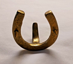 Solid Brass Horseshoe Hook w/ Screws 1 3/4″x1 3/4″