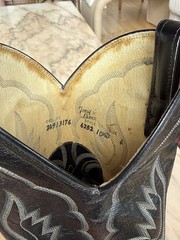 Vtg Tony Lama Black Label 6252 Shrunken Bull Shoulder Cowboy Boots Men’s 10.5D