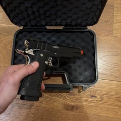 Golden Eagle 3343 1911 Style Gas Blowback Airsoft Gun W/ Leaky Magazine 320 FPS