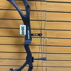 Item 3848 – PSE Archery Compound Bow – Sicario – RH – Black – #70 – 24.5”-30” DL