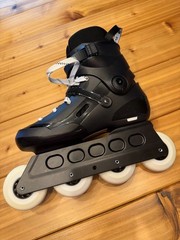 POWERSLIDE Storm Black 80 – Lightly Used – US Men’s Size 7-7.5