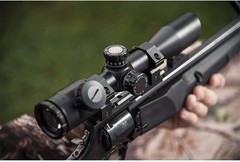 Water-Resistant Crossbow Scope with Non-Reflective Matte Finish for Concealment