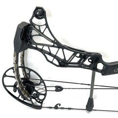 Mathews Lift 29.5 Bow RH 27″/ 65lbs. – Black and Mossy Oak Bottomlands