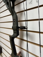 NEW Bowtech Carbon One in OD Green Right Hand 70# 25.5-30.5″ Compound Bow