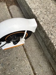MAXTRA MAX Kick Electric Scooter 350W White for Adults. (CHECK DESCRIPTION)