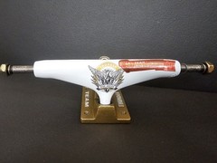 Thunder Rise Above Truck Set PHOENIX LIGHT White/Gold Size 148