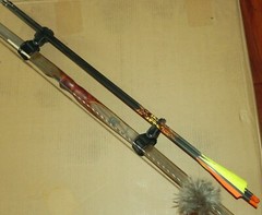 EFA 3 Arrow Mini-Clip Bow Quiver for Traditional Archery Recurve Bow or Longbow