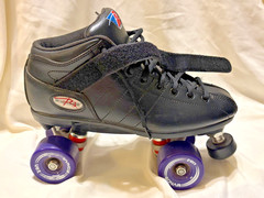 Riedell R3 Cayman Roller Skates Men’s Size 9 Black w/ Zen Sonar Wheels VGC