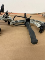 Bear Cruzer G2 compound bow, 26” draw, #70 pull RH