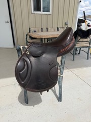 Peter Horobin Kanga 17” Jump Saddle Stridefree Tree