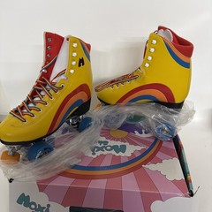 Moxi Rainbow Rider Size 9 Roller Skates Yellow with Blue Wheels NEW