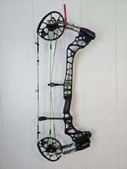 Mathews Triax Compound Bow