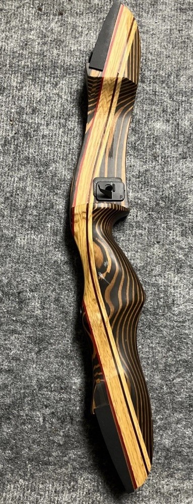 Deerseeker 62 inch recurve bow 30-60 pound drawl weight
