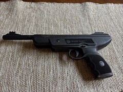 Ruger Mark 1 .177 caliber break barrel pellet air pistol