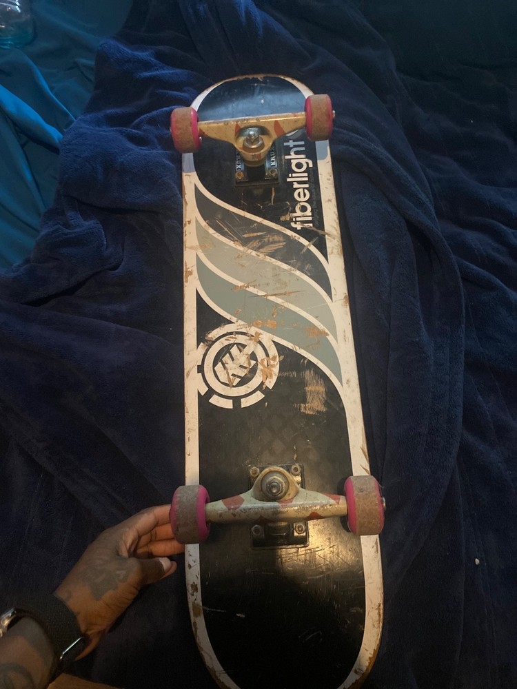 skateboard complete 7.75