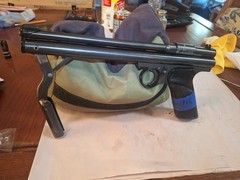 Crosman 1950-1970-130 Multiple Pump .22 pell, complete no missing parts.