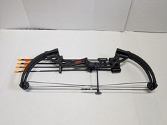 Bear Brave Compound Bow RH 32in Axle to Axle 3 Arrow Quiver Case Black
