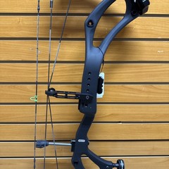 Item 3849 – PSE Archery Compound Bow – Mach 30 – RH – Black – #70 – 24.5”-30” DL