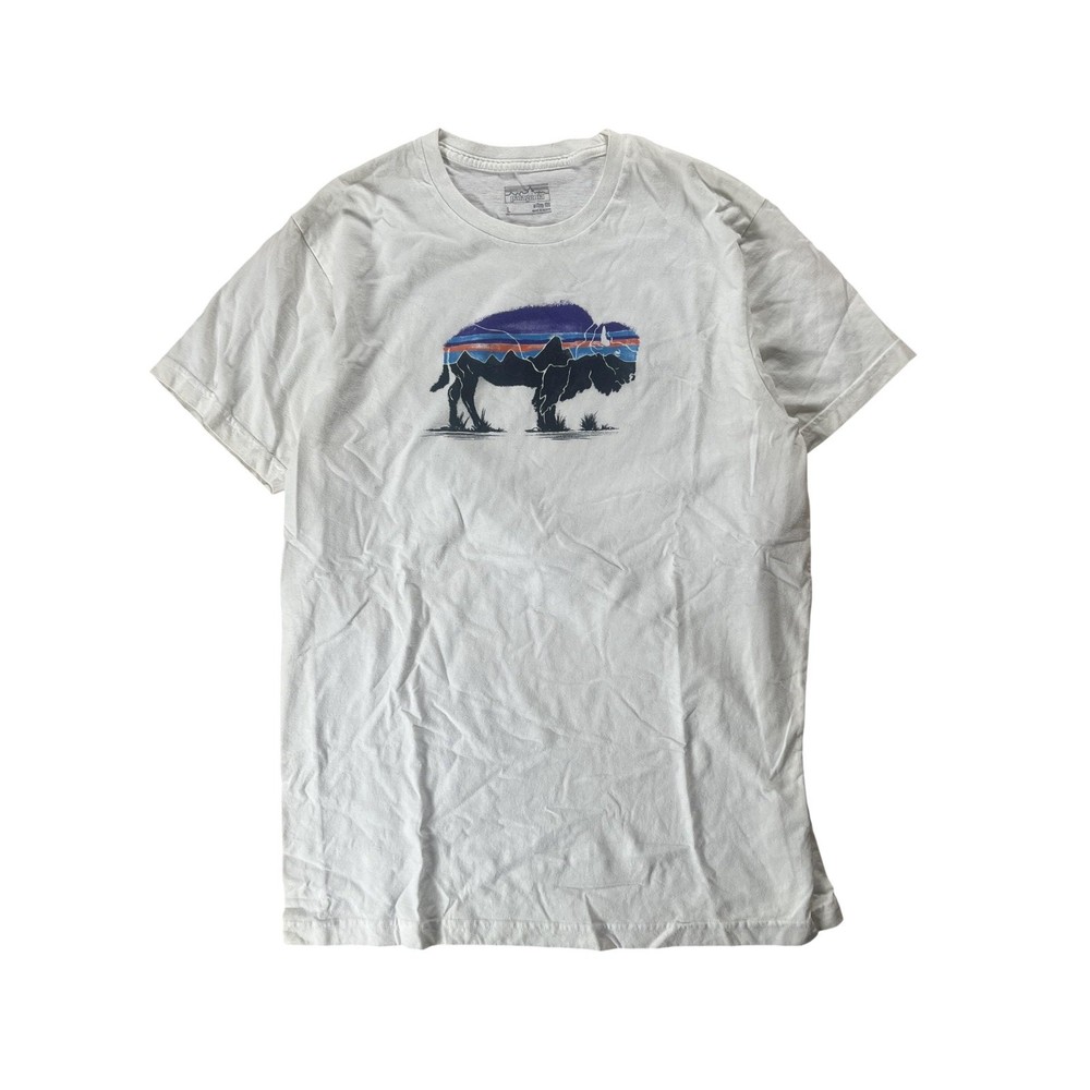 Patagonia Shirt Large White Organic Cotton Blend Short Sleeve Buffalo Graphic