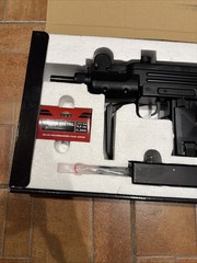Mini UZI W/Folding Stock – Blowback CO2 Airgun New in Box – Never Fired